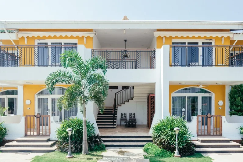 Acron Waterfront Resort